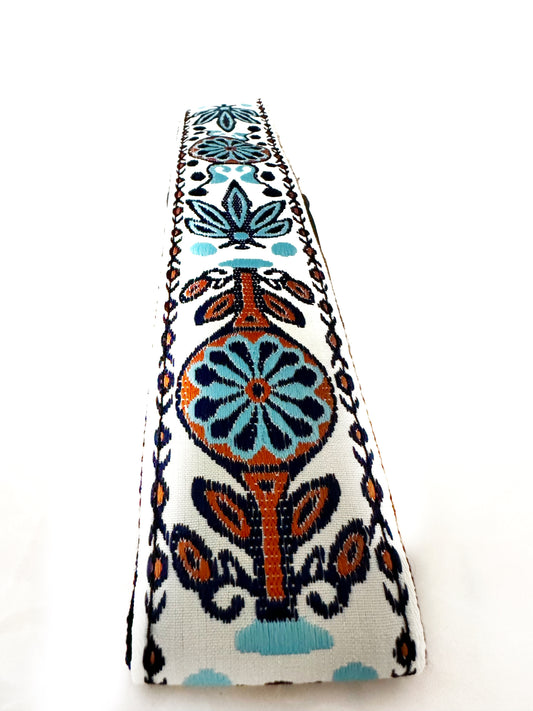 Strap: Vintage Cream & Sky Blue Jacquard