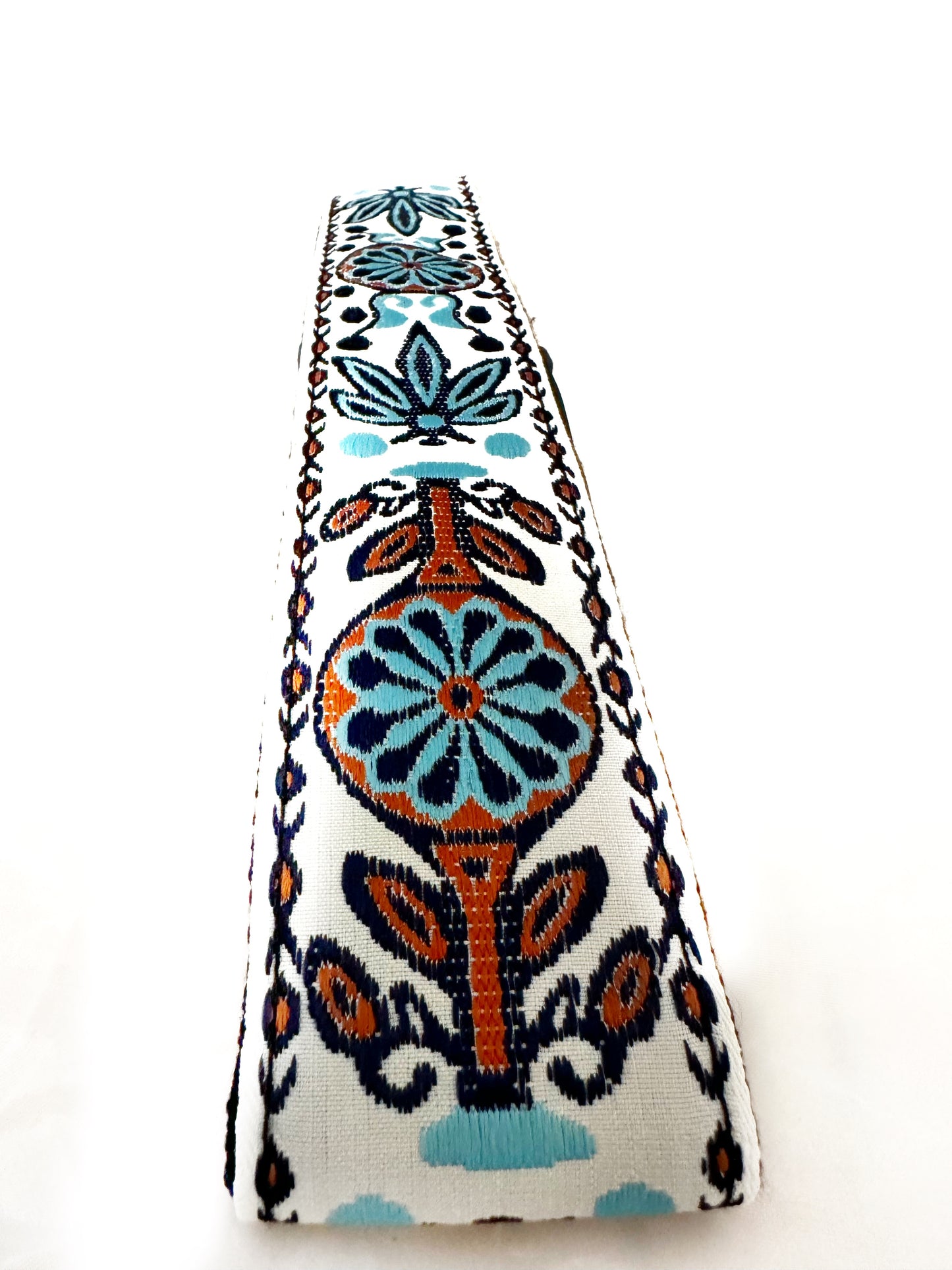Strap: Vintage Cream & Sky Blue Jacquard