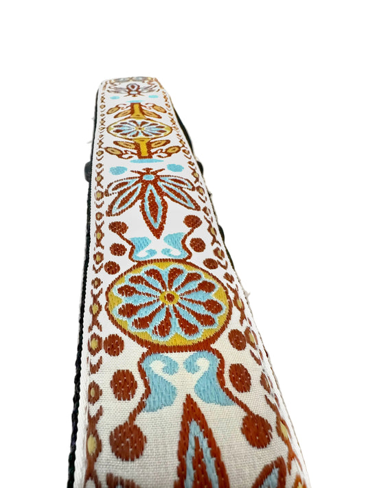 Strap: Retro White Jacquard Guitar Strap